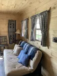 Tranquil creek view cabin - Alphydda