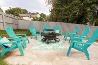 Rear Entry• Basement Suite Bliss•Firepit Nights & Comfort Stay - Holiday bungalows