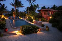 Coco Caye Villa, Private 2 bedroom Beachfront Villa, Balcony,Pool- Gold Standard - Villas
