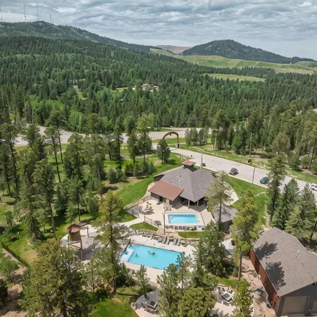 Big Sky, Garage Access, Hot tub, Wifi, Fully Paved Roads in New Development