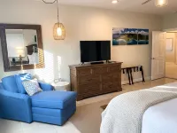 Luxury 4 bed / 3 bath - Be As You Are Villa - Cruz Bay, Poolside, Ocean Views! - Homestays