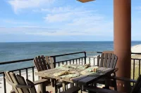 Seachase 903E - RELAX to Stunning Views from this Beautiful Beachfront Condo! - 4 ดาว