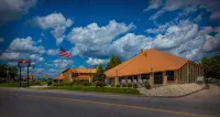 Natura Treescape Resort - parking