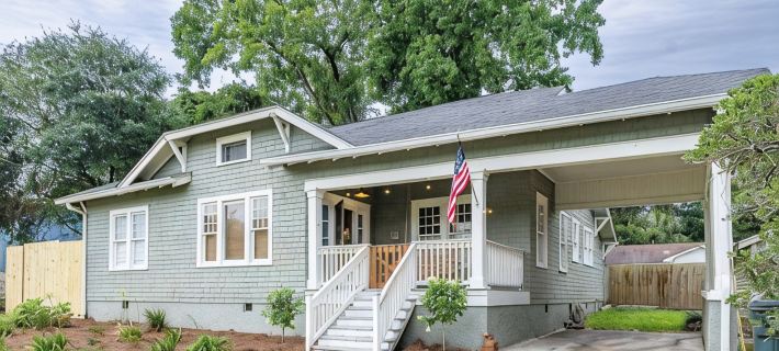 The Hansell House, your Downtown Thomasville Destination! Family + Pet Friendly! Hotels in Thomas County