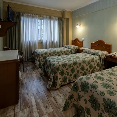 Hotel Luey Отели рядом с достопримечательностью «Железнодорожный вокзал Онсе»