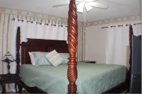 Secluded Florida Home House w Screen Room Heated Pool - プライペートプール