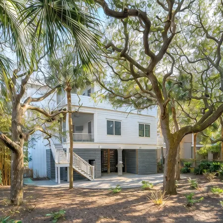 Luxury Custom Home Ocean View - Across from Beach- Walk Center St - Elevator