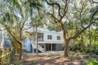 Luxury Custom Home Ocean View - Across from Beach- Walk Center St - Elevator - 4-Star