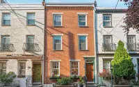 Luxury Rittenhouse Home - Steam Shower - 3Br - 2BA - บังกะโล