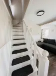 海濱綠洲溫馨度假屋！可容納10人！後院可直達水域！ - 民宿