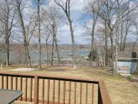 Bagnell Dam Strip House! - Wifi