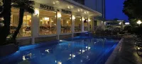 Hotel de France - Rooftop Pools