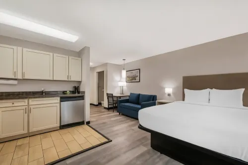 Dulles Suites