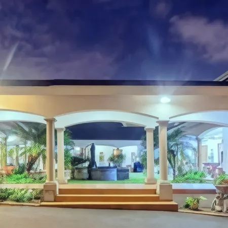 Centre Court B&B