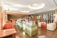 Empress Hotel Makassar City Center by Life - spa