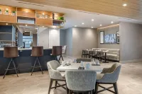 Sheraton Suites Wilmington Downtown - bar