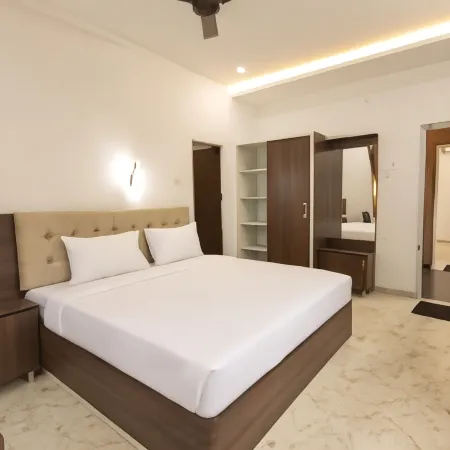 Hotel Kurunjii Residency
