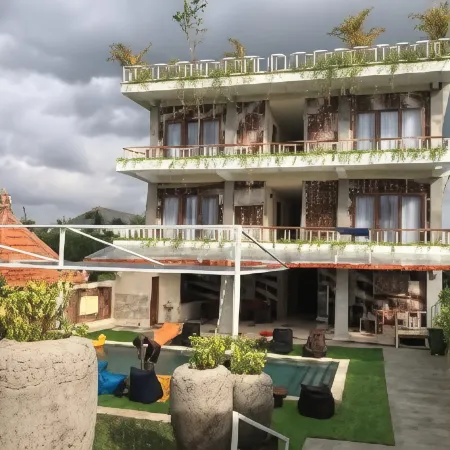 OKA's Guest House Canggu