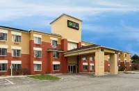 Extended Stay America Suites - Cleveland - Airport - North Olmsted - Parkplatz