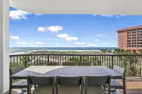 Luxury 4BD/4.5BA Beachfront Condo with Panoramic Views! - Jacuzzi