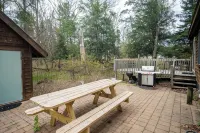Arbor Pines Oak - walk to downtown Glen Arbor - Wifi