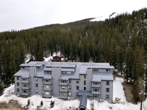 306 - 1br · Cozy Modern Condo on The Lake - 3-Star