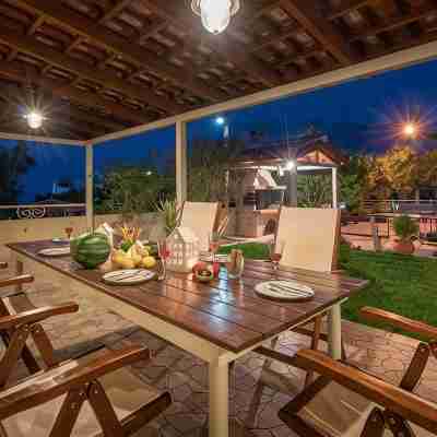 Private pool villa with water massage pool and sea view roof garden Dining/Meeting Rooms