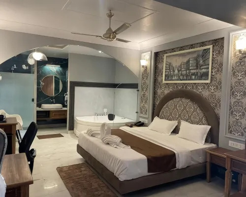 Mahal E Noor Amritsar Haveli Hotels in Sirsa