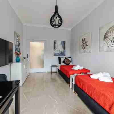 Bijou Apartment in Glyfada Center Rooms