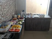 Hotel Confiança - breakfast