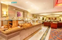 Leonardo Hotel Düsseldorf City Center - Breakfast