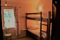 3 bedroom cottage, with far reaching views of the garden and open countryside. - 3-Star