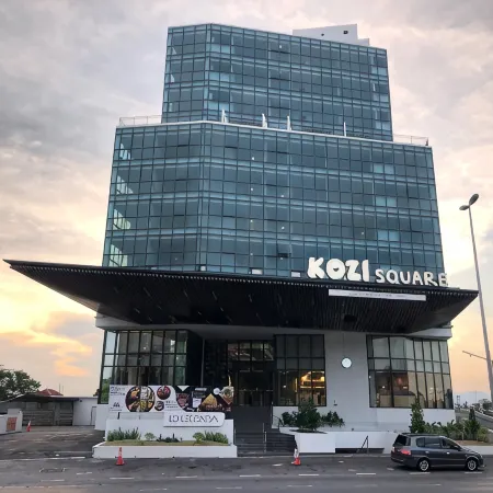 Regatta, Kozi Square Kuching