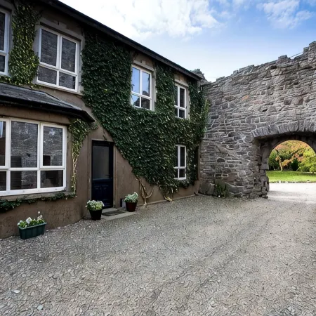 Killiane Castle Country House & Farm