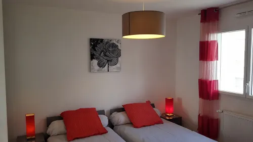 APARTMENT T3 Small sea view 150 meters from the beach. - 3-Star