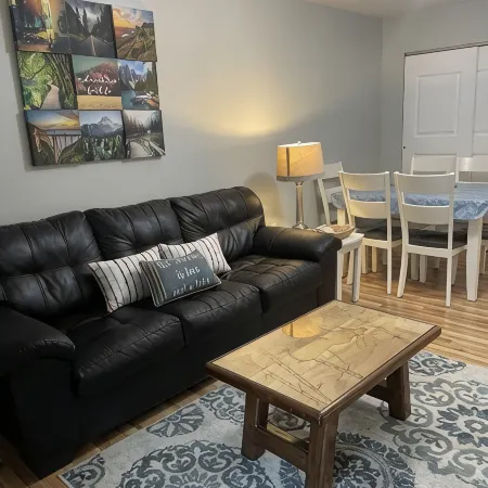 Cozy 2 bedroom 2bath condo Weirs Beach Lake Winnipesaukee Laconia, NH Gunstock