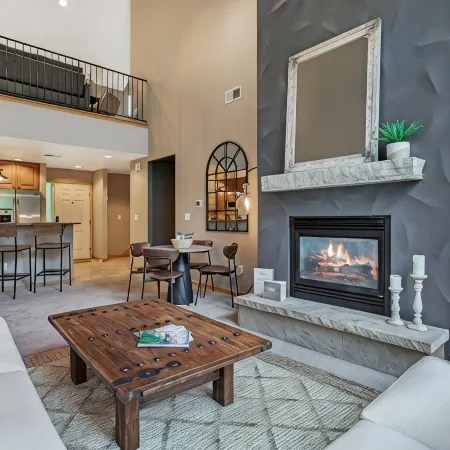 Cozy Beaver Creek Getaway Minutes From Ski Lift!