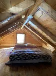The Cozy Cabin near Geneva on the Lake and Wineries!