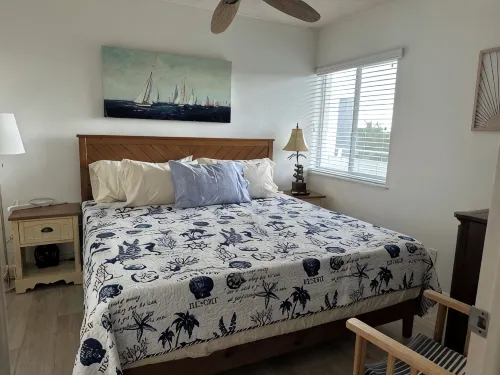 Top-Floor Partial Gulf View!  Steps from the Beach!  Little Tropical Paradise! - 2-Star