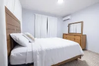 Spacious 4-Bedroom House in a great location in Jobos Beach, Isabela. WIFI & A/C