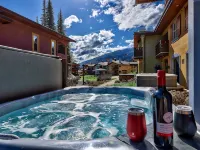 Central Location, Ski in/Ski Out, Private Hot Tub Hotéis em Sun Peaks