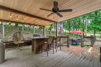 Lake Lodge 4-bedroom private setting - 무료 와이파이