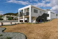 Parguera Paradise, Luxury Modern Beach House! - 3-Star
