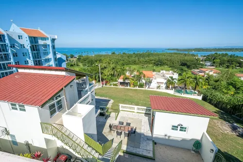 2 bedroom Villa with Pool and Stunning Ocean Views. - 3-Star