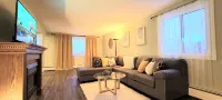 Lovely Modern 3-Bedroom Condo with Free Parking right by West Edmonton Mall - balcony