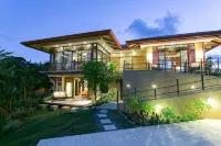 Ultra Luxury with Panoramic Views, Private Infinity pool and natures paradise - Villas
