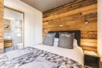 Modern, spacious apartment in the centre of Morzine near the ski lifts.