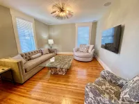 Downtown House steps to Falls Park, Baseball Stadium, Restaurants & Shopping - Bungalows
