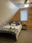 New 4-bedroom cabin in Cleveland with a Hot tub - Alphydda