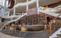 Amartahills Hotel & Resort - bar